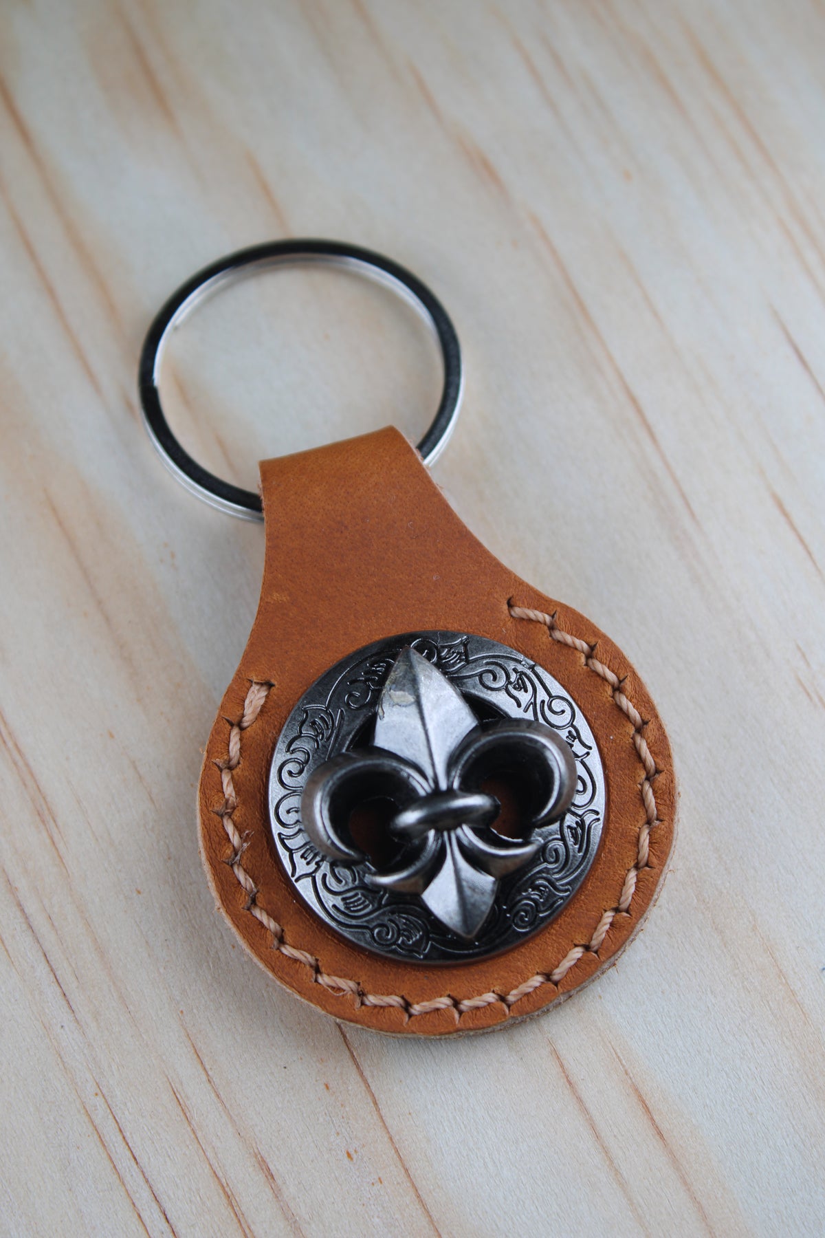 The Fleur-de-Lis Medallion Keychain