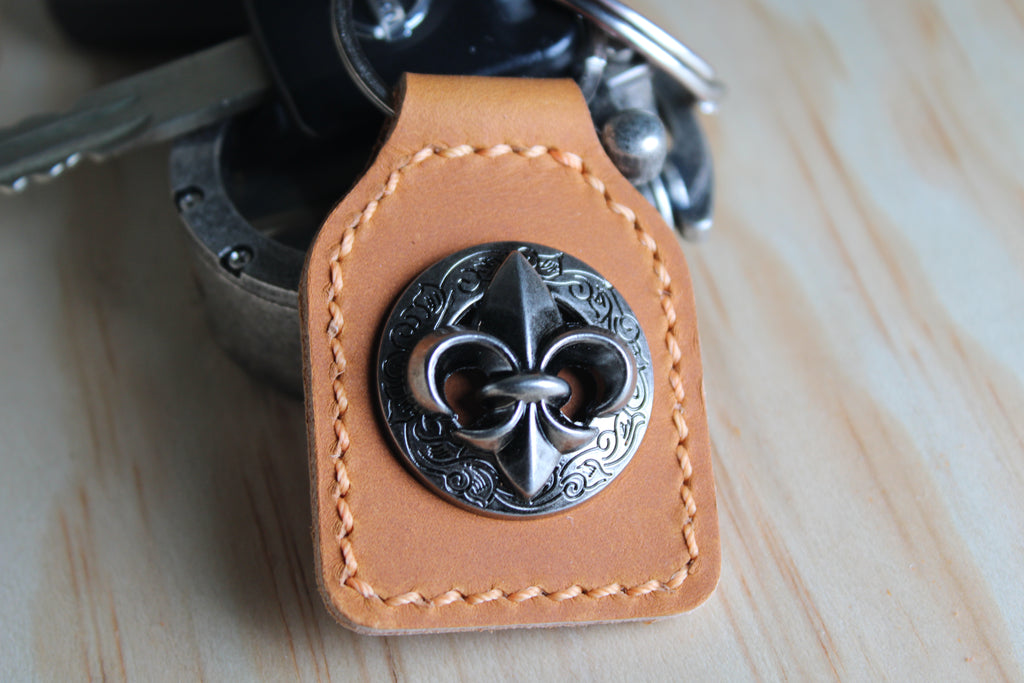 The Fleur-de-Lis Medallion Keychain