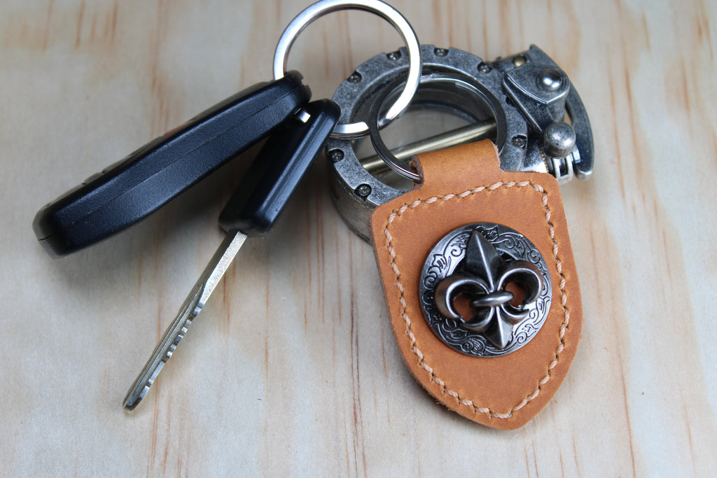 The Fleur-de-Lis Medallion Keychain