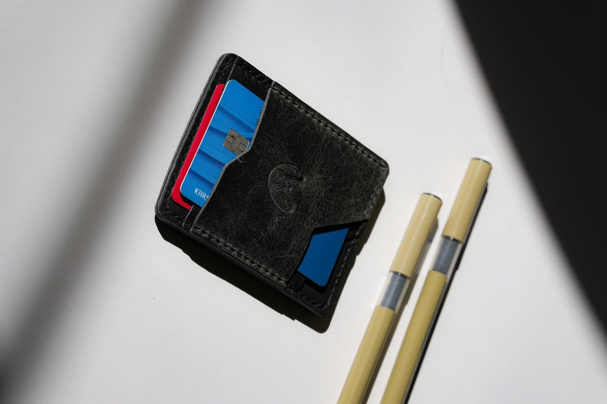 Slim 4-Pocket Cardholder