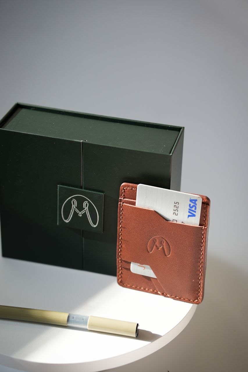 Slim 4-Pocket Cardholder