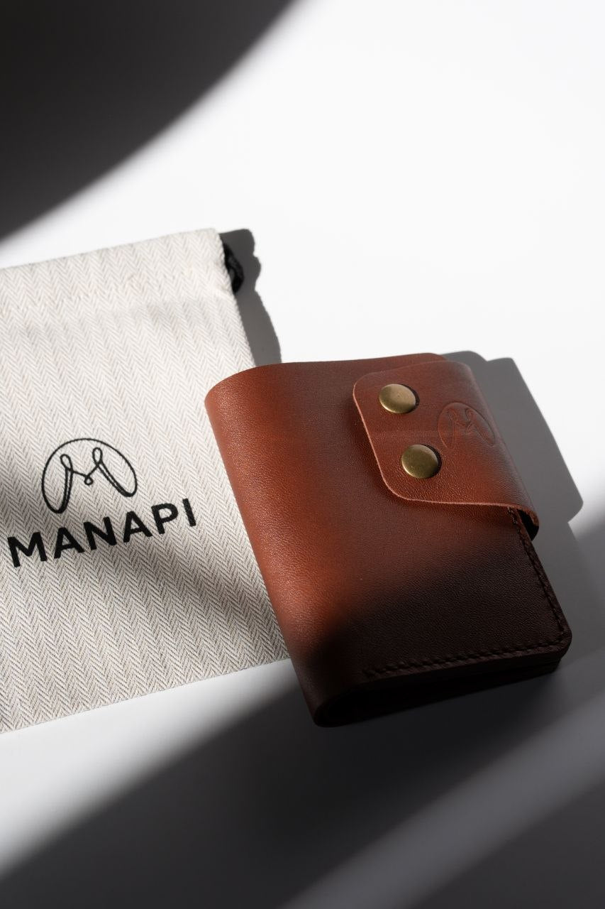 The Vanguard Vertical Leather Wallet