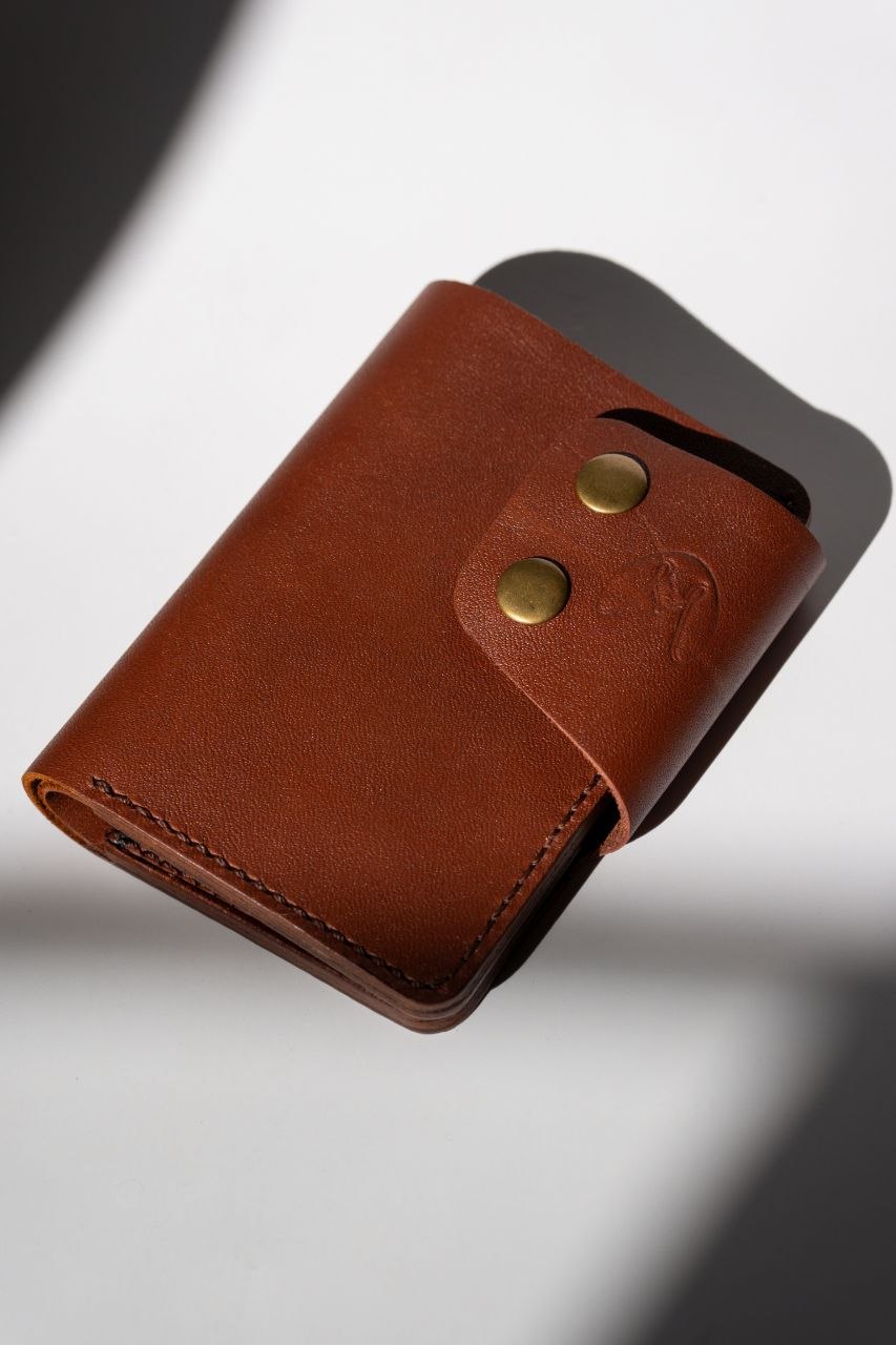 The Vanguard Vertical Leather Wallet