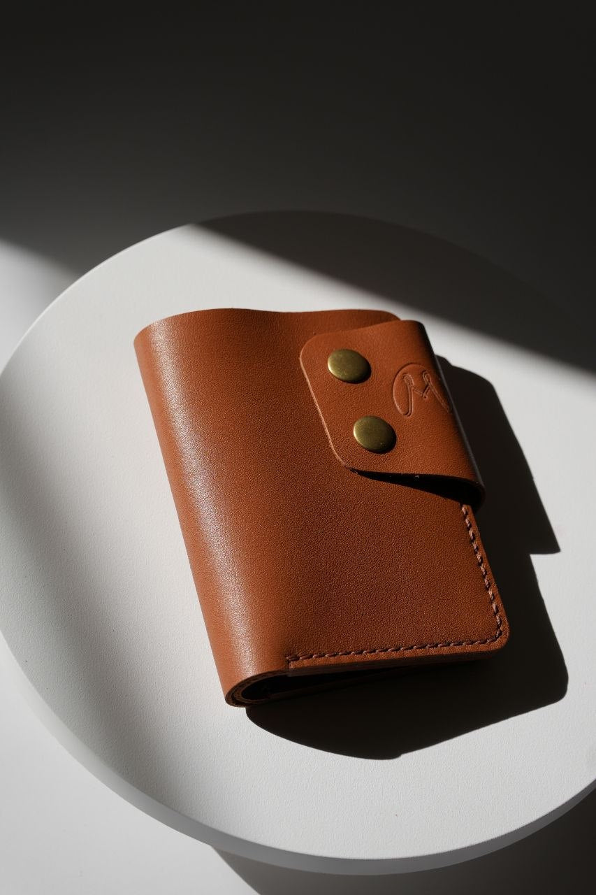 The Vanguard Vertical Leather Wallet