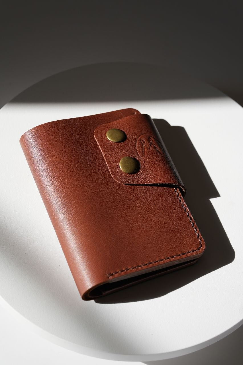 The Vanguard Vertical Leather Wallet