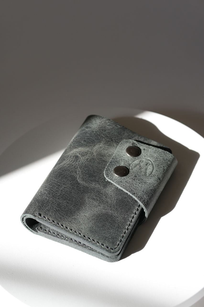 The Vanguard Vertical Leather Wallet