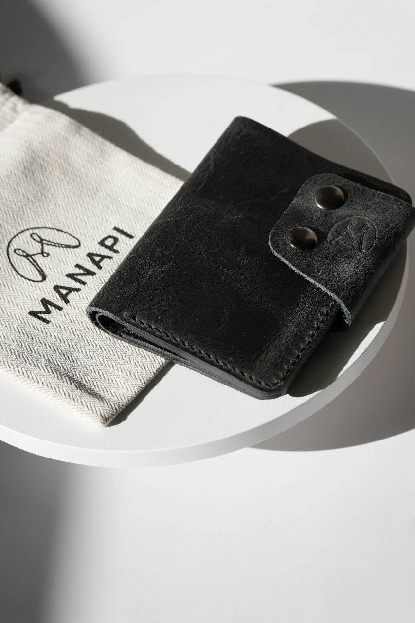 The Vanguard Vertical Leather Wallet